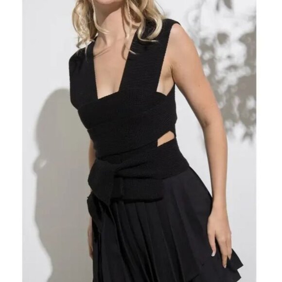 Papermoon Tops - #0741 Papermoon NWT Black Abby Multi Way Sleeveless Sweater Top Size Small-Large